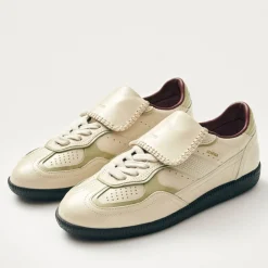 Trainers|Ganni ALOHAS Women's Tb.490 Club Leather Trainers - UK 3.5