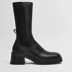Boots|Dr. Martens E8 by Miista Women's Fabi Heeled Leather Chelsea Boots - UK 6