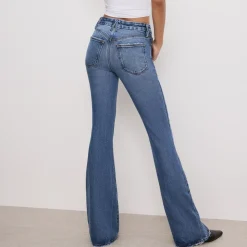 Jeans|Dr. Martens Good American Good Legs Flared Jeans - US 6/W28