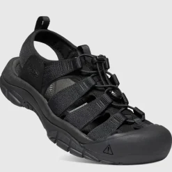 Trainers|Sandals & Slides|Dr. Martens Keen Men's Newport H2 Sandals - Triple Black - UK 7