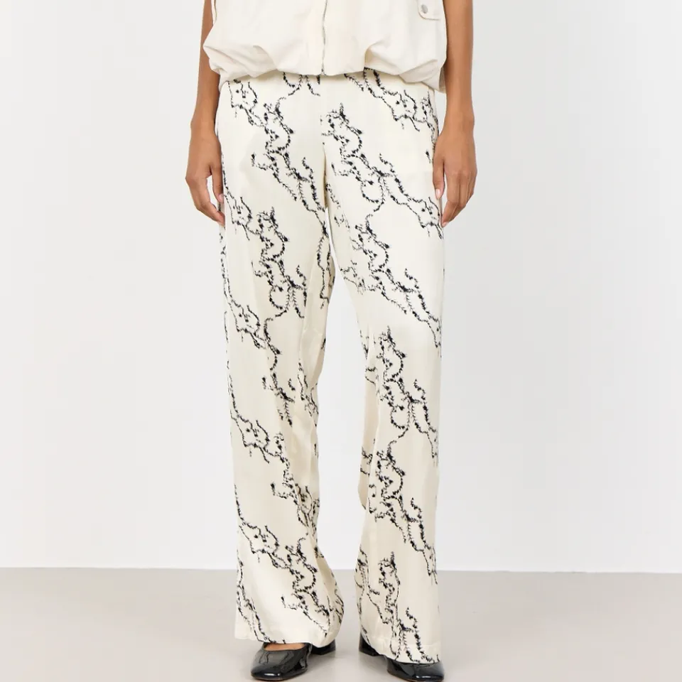 Trousers|Dr. Martens Leveté Room Kennedy Floral-Print Woven Trousers - XS/ 34