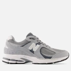 Trainers|Trainers|Dr. Martens New Balance Men's 2002 Classic Mesh and Suede Trainers - UK 8