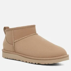 Boots|UGG Women's Classic Ultra Mini Sheepskin Boots - UK 3