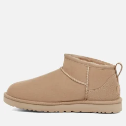 Boots|UGG Women's Classic Ultra Mini Sheepskin Boots - UK 3