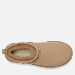 Boots|UGG Women's Classic Ultra Mini Sheepskin Boots - UK 3