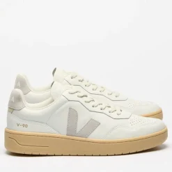 Trainers|RAINS Veja Men's V-90 Bastille Leather Trainers - UK 7